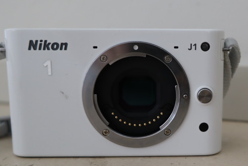Fotocamera nikon white - j1,