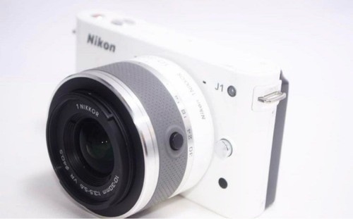 Nikon fotocamera - j1,