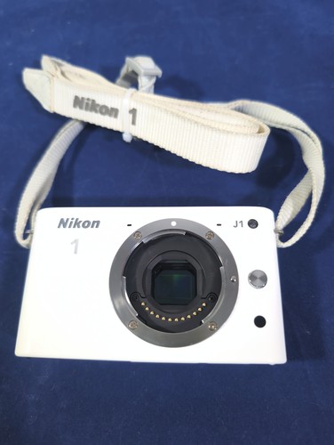 Nikon body only - only, apn