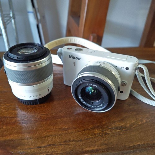 Nikon kit doppio zoom - 1, j1